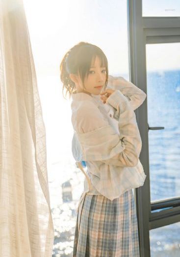 女教师枫富爱在线播放