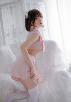 健身房里被教练c到呻吟男女视频
